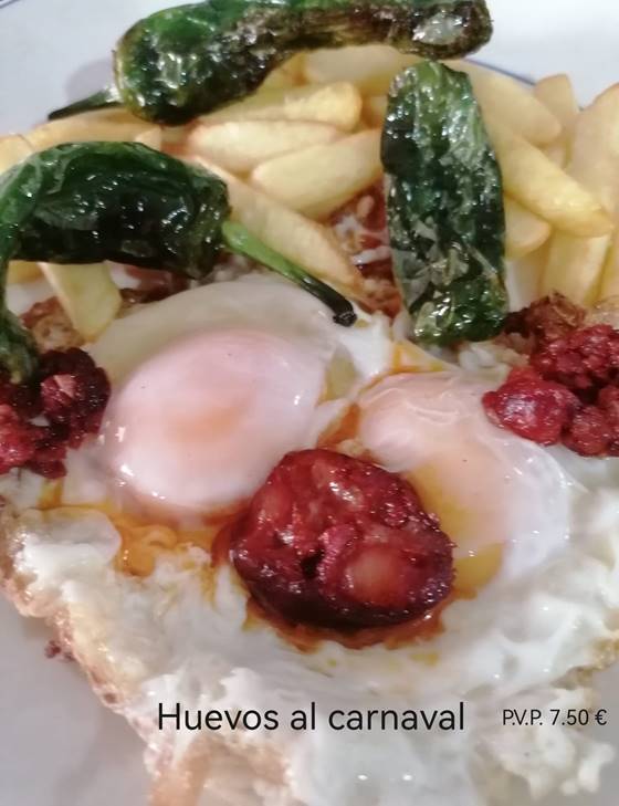 Comida en un plato

Descripci�n generada autom�ticamente